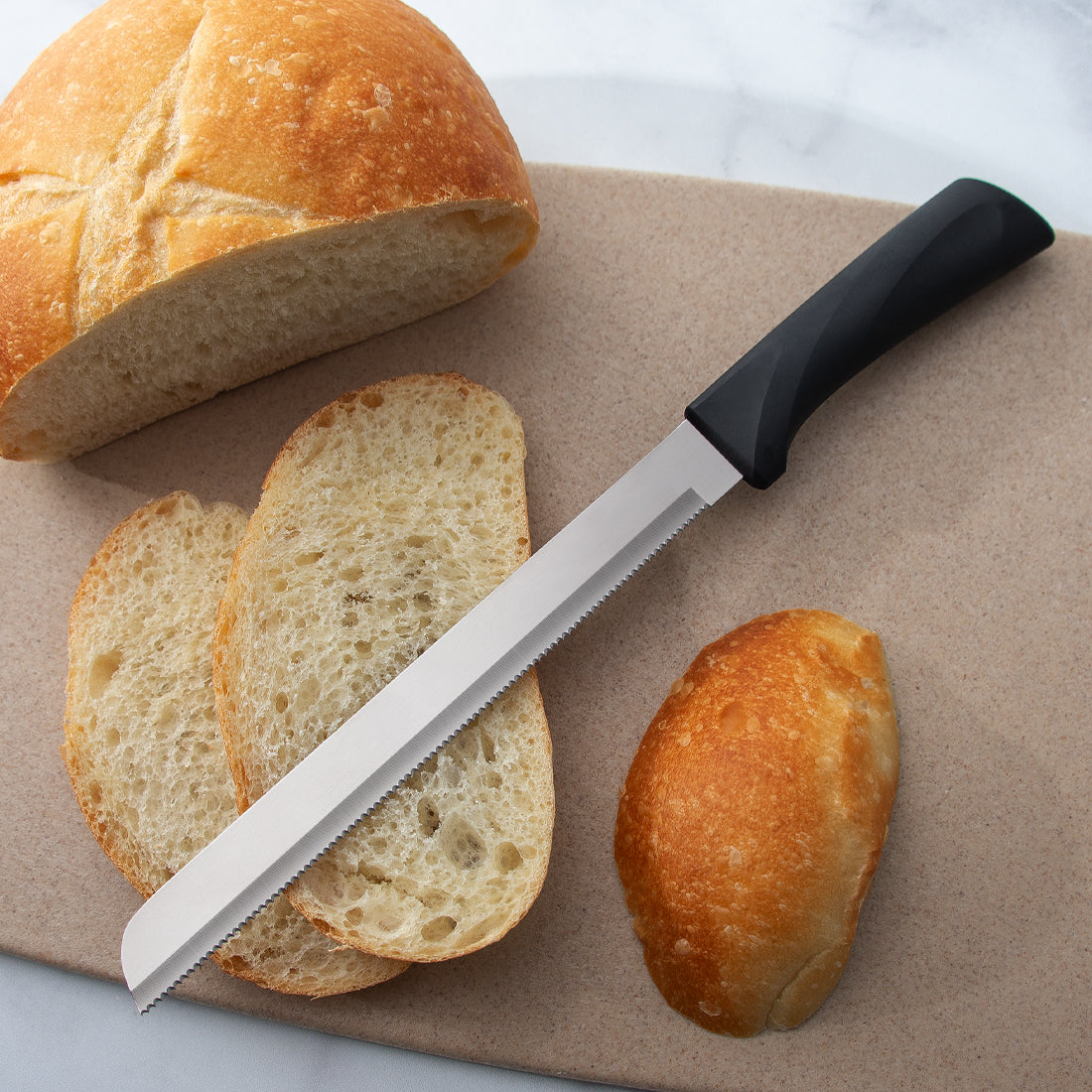 https://cdn.shopify.com/s/files/1/0623/7739/4406/products/anthem-8-bread-knife-W443-a_1600x.jpg?v=1642542363