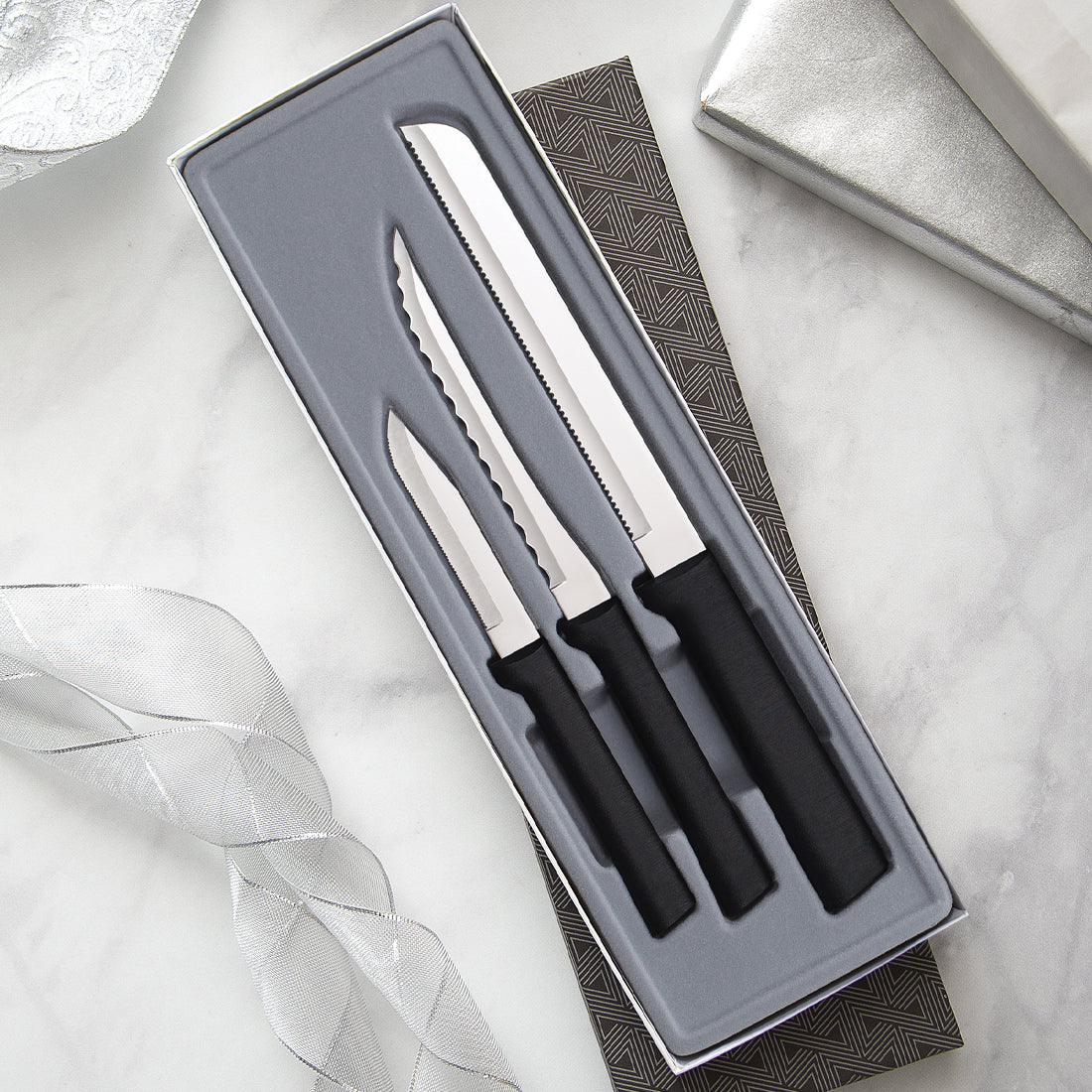  Rada Cutlery Serrated Steak Knife Set Stainless Steel Knives  Resin Steel, Set of 4, 7 3/4 Inches, Black Handle: Boxed Knife Sets: Home &  Kitchen