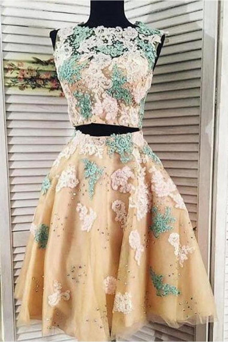Robe de soirée deux pièces en dentelle et tulle
