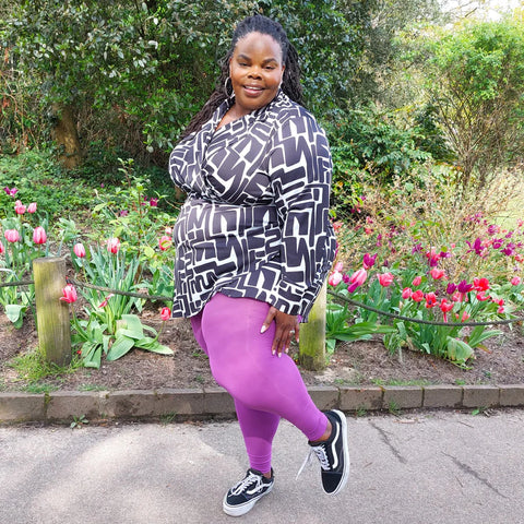 The best coloured tights for 2023 and how to style them – Snag