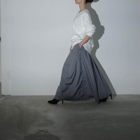 GATHER MAXI LENGTH SKIRT（LIMONTA）ーGRAY　の商品イメージ写真