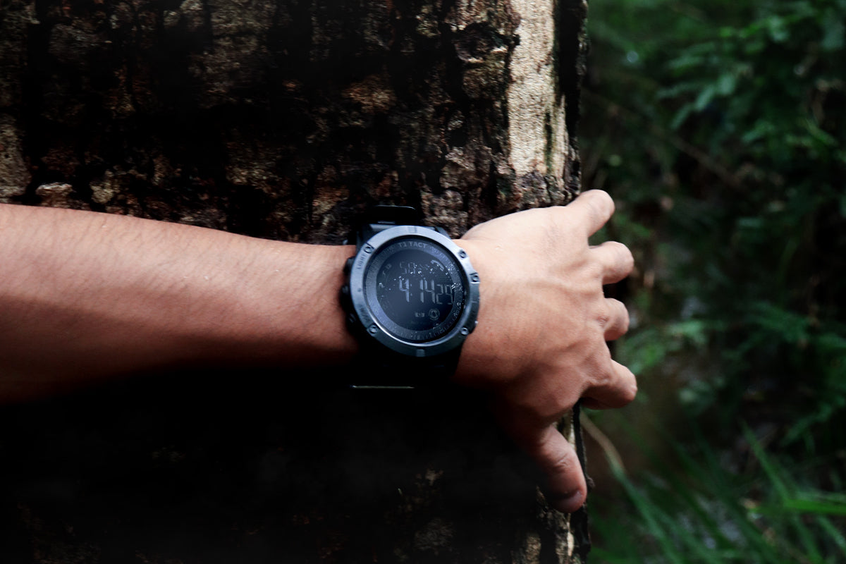 How to Choose a Tactical Smart Watch 