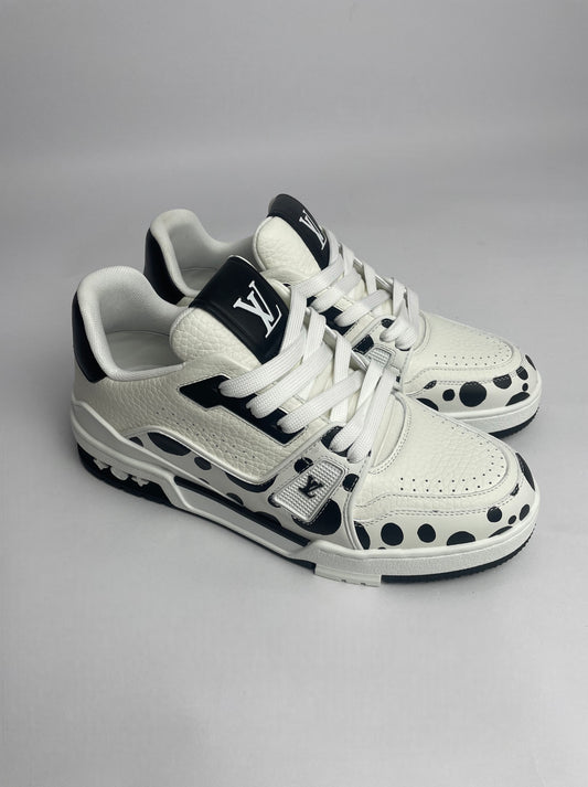 LOUIS VUITTON Mens White Trainers / Casual Shoes - Size EU 40 - UK 6 –  fairytale-romance.co.uk