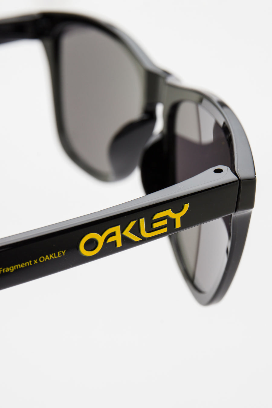 キナリ・ベージュ OAKLEY×Fragment design Frogskins YELLOW - 通販