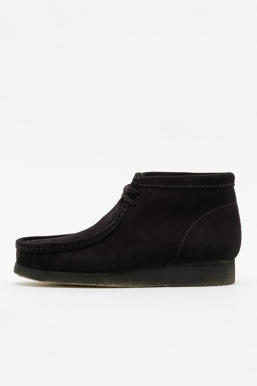 Wallabee Boot in Black Suede