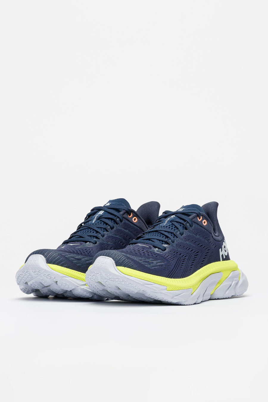 hoka one one w clifton