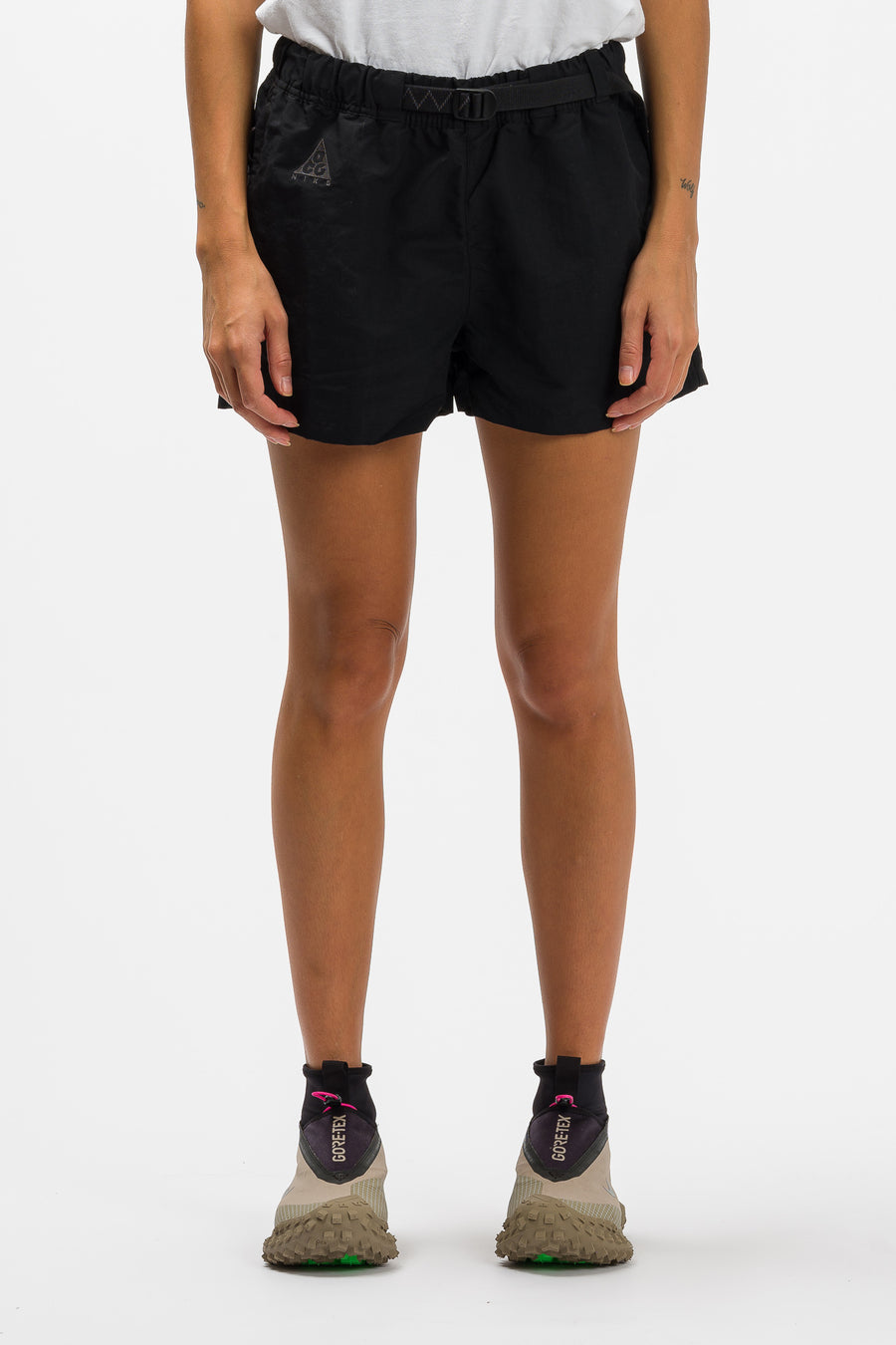 acg woven shorts