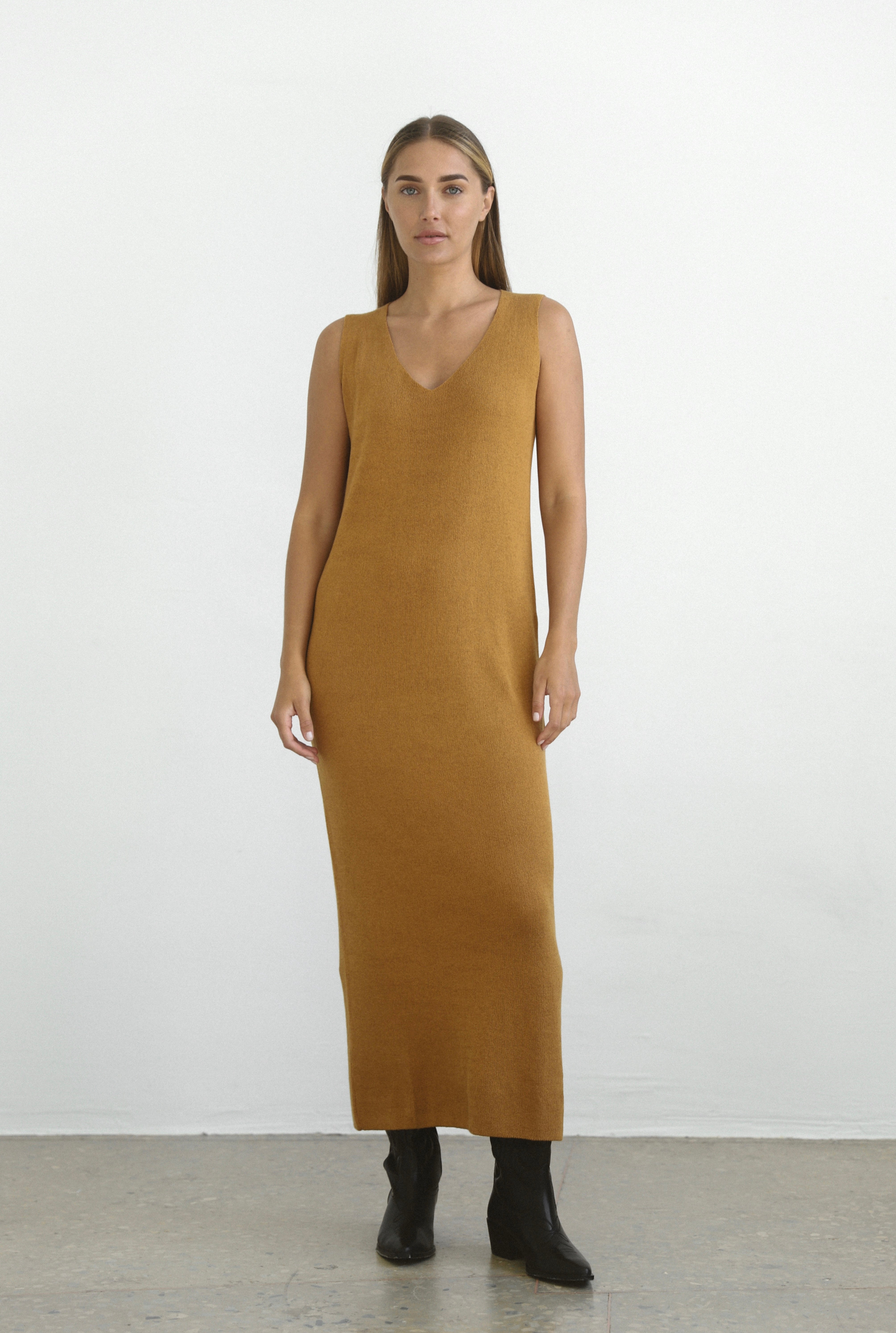 Sleeveless long linen cotton dress - MaiMai product image