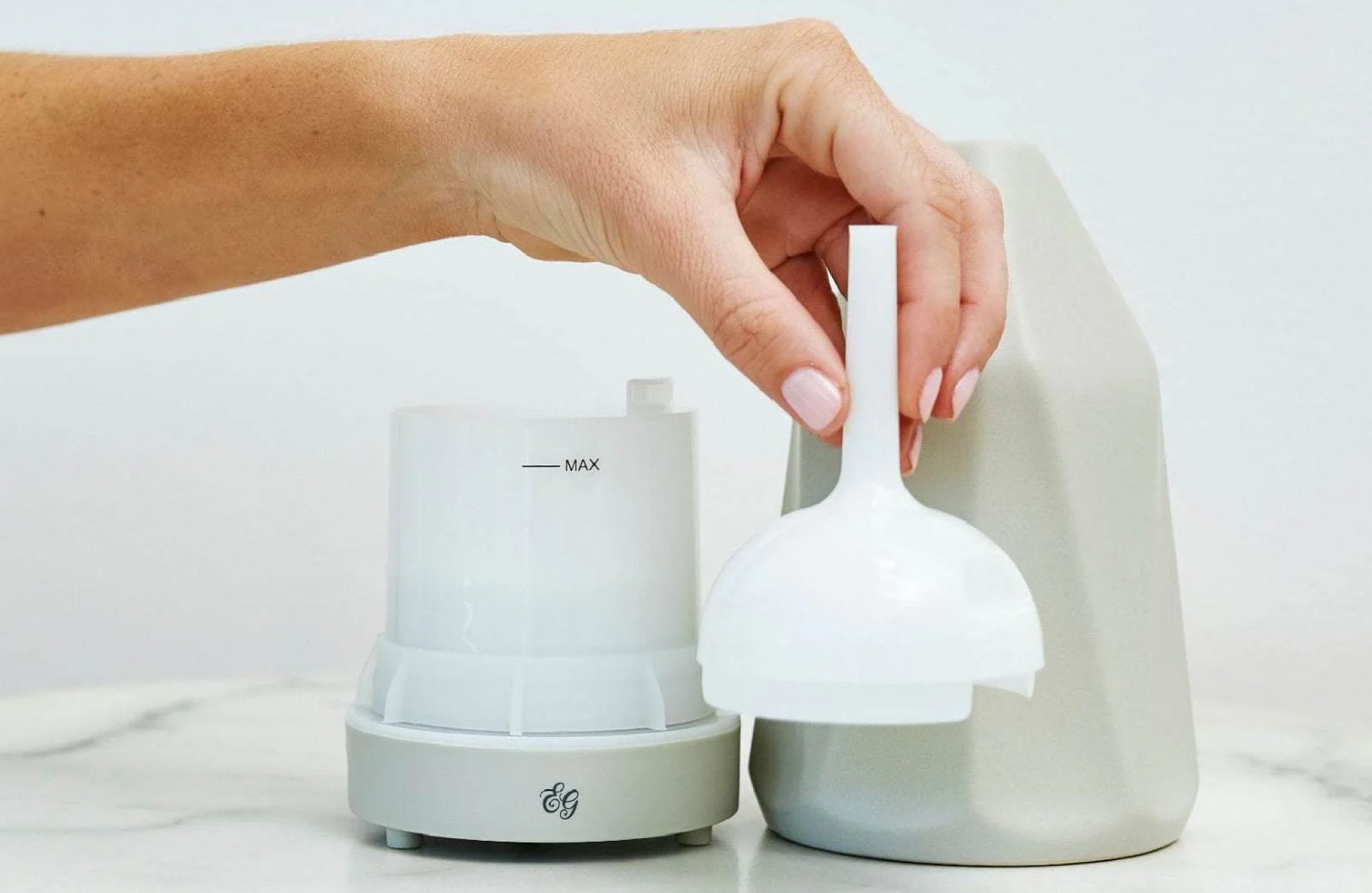 how to clean oil diffuser