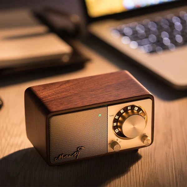 Retro Radio Soundbox Bluetooth: Melodies from a Bygone Era