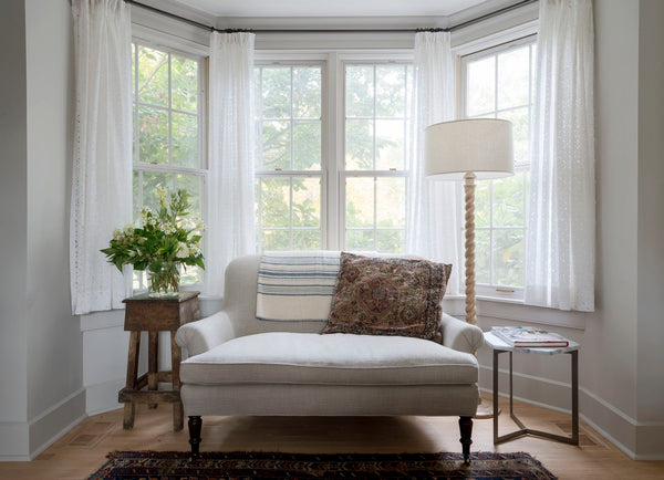 How to Decorate a Bay Window