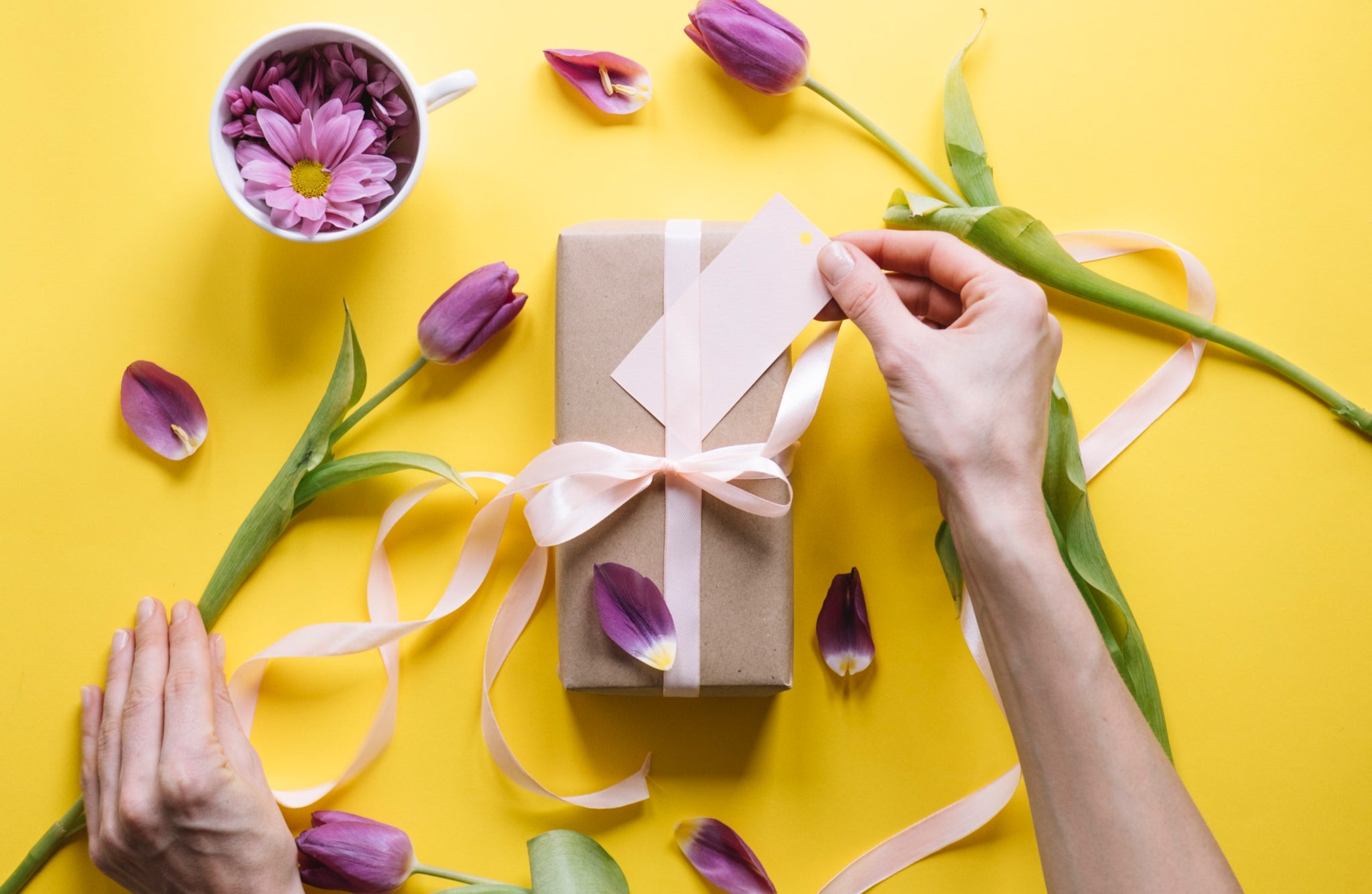 The Essence of Spring Gifts