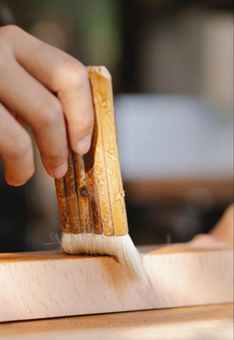 DIY Montessori bookshelf helps children with independence