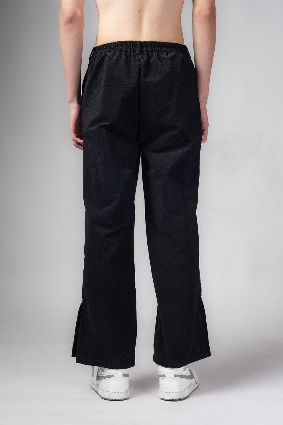 Exypnos Licorice Black Corduroy Pants – Paradeigma Store