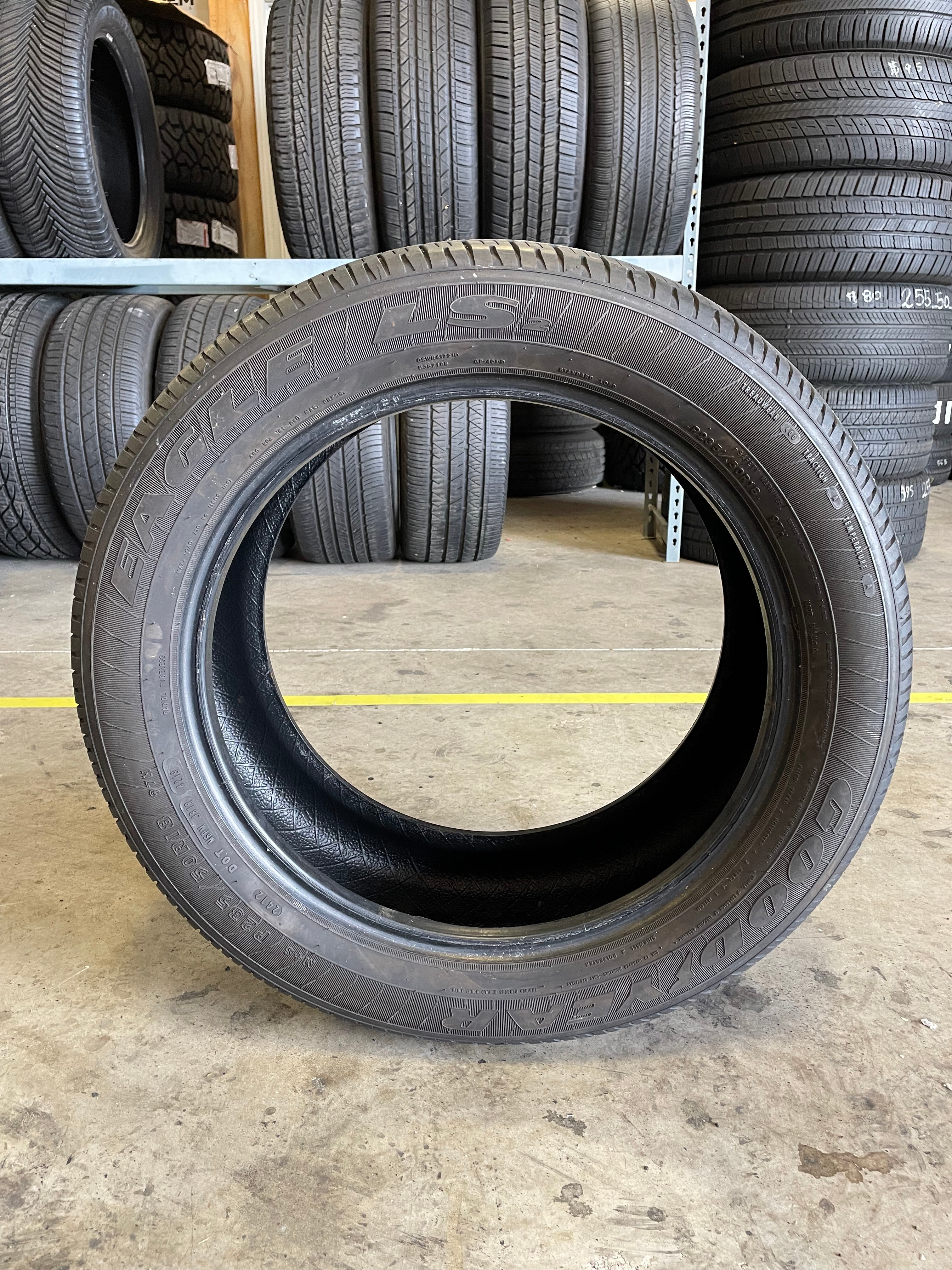 SINGLE 235/50R18 Goodyear Eagle LS2 97 H SL - Used Tires