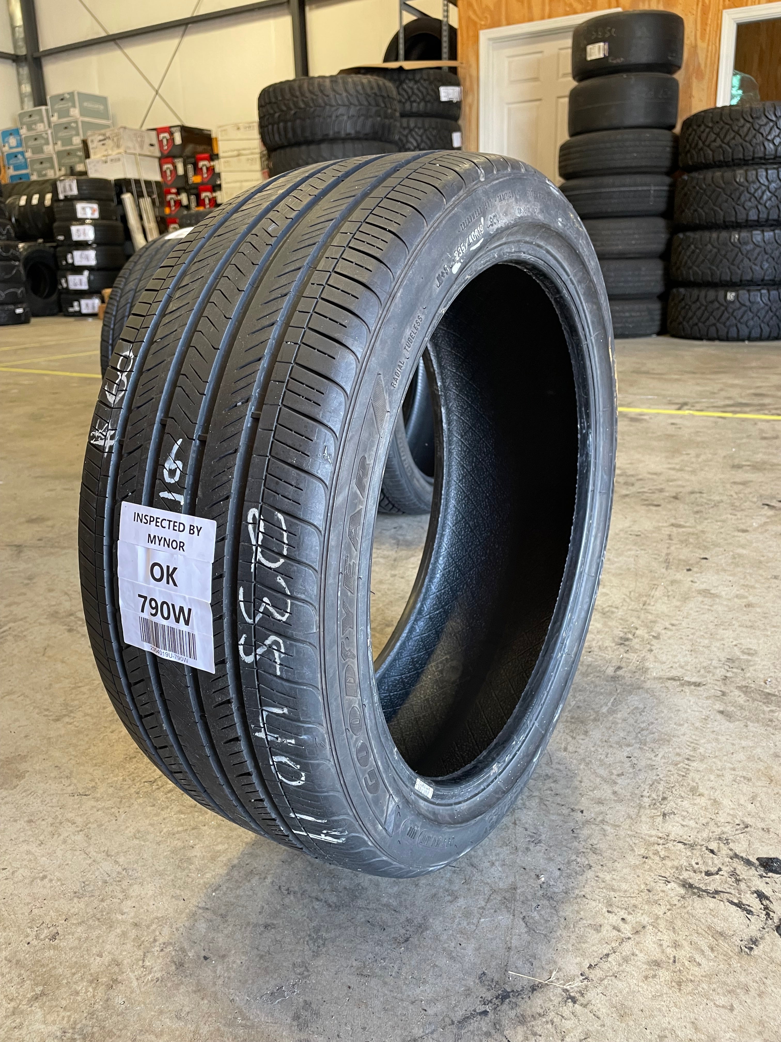 SINGLE 235/40R19 Goodyear Eagle Touring 96V XL - Used Tires – High