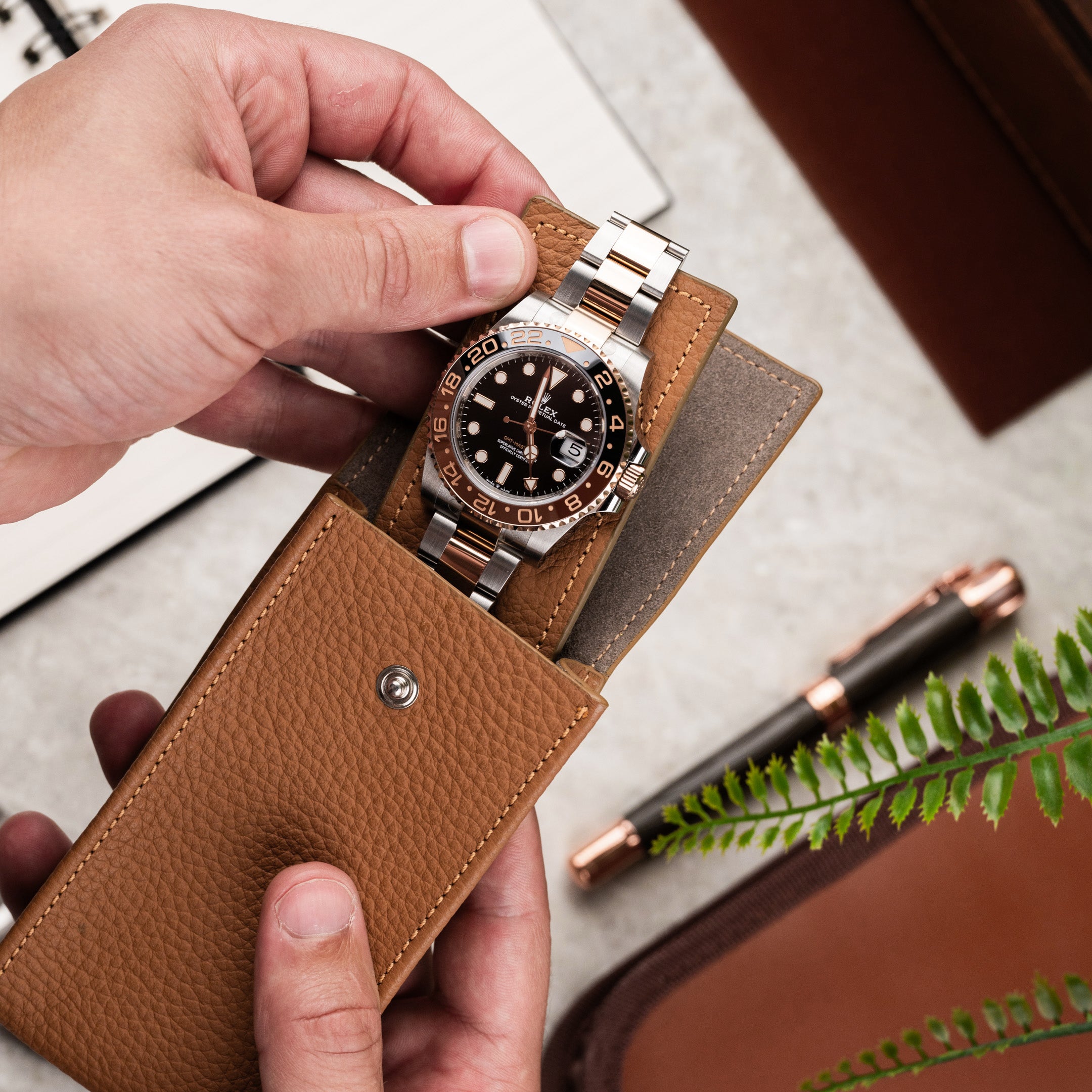 Premium Leather Watch Pouch Highly Recommended by Style Aficionados