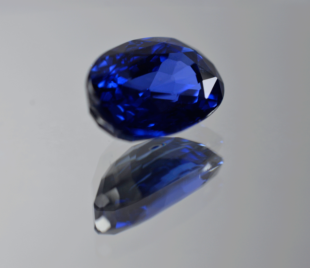 7.51 Carat Natural Royal Blue Sapphire – Elizabeth Jewellers