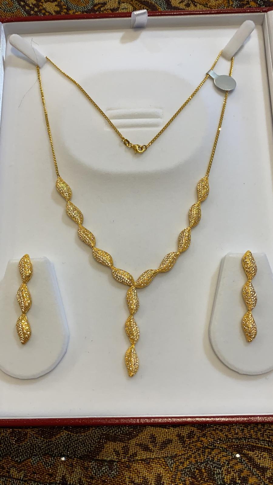 Buy box chain necklace in pure 22ct gold