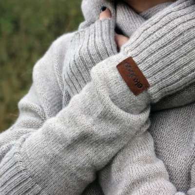 35 Thousand 2023 Holiday Gift Guide Baby Alpaca Wool Cashmere Fingerless Mittens Arm Warmers