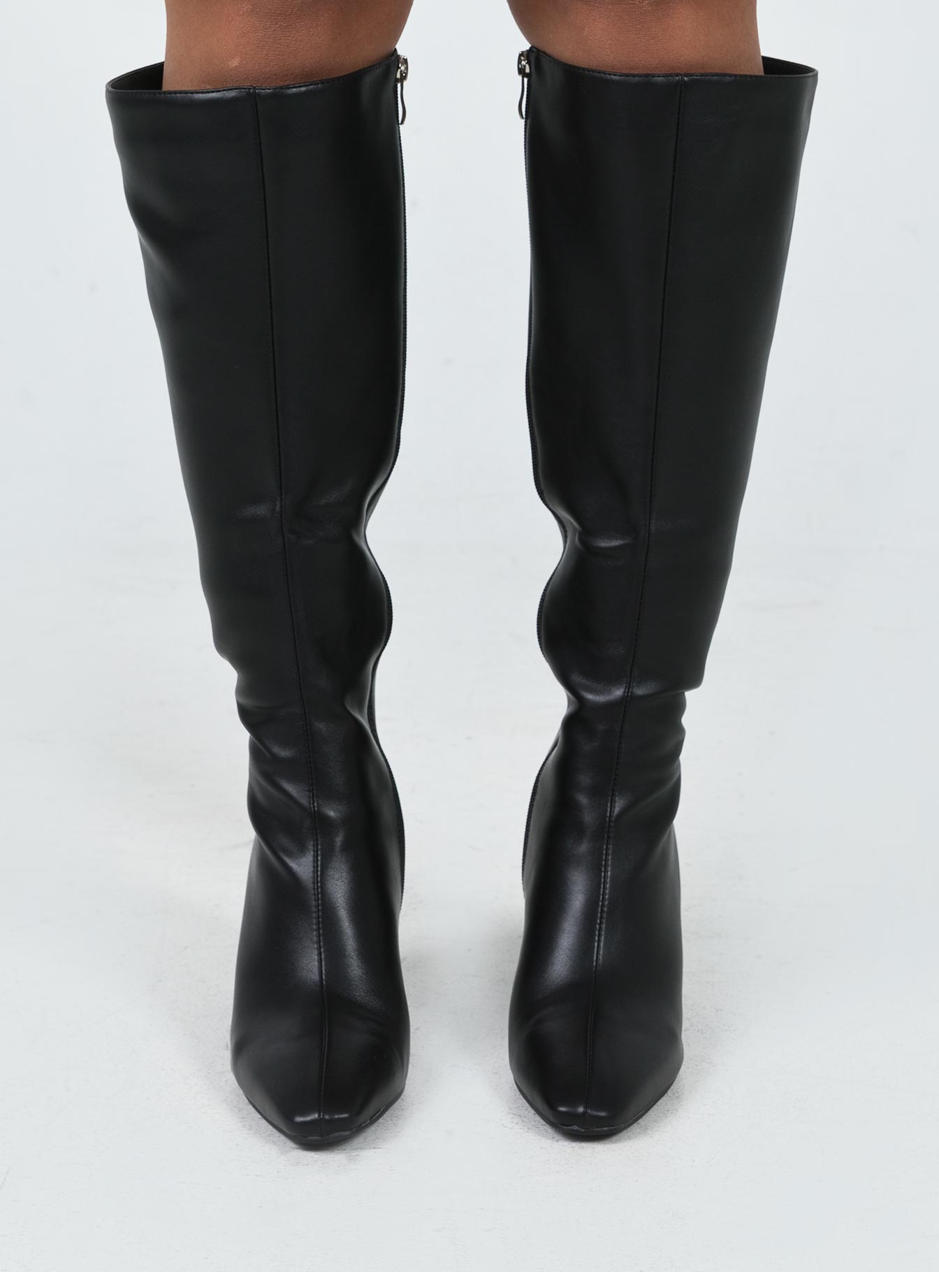Sawyer Knee High Boots Black - Image 2