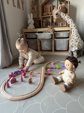 Fairy Figure Of Eight Train Set