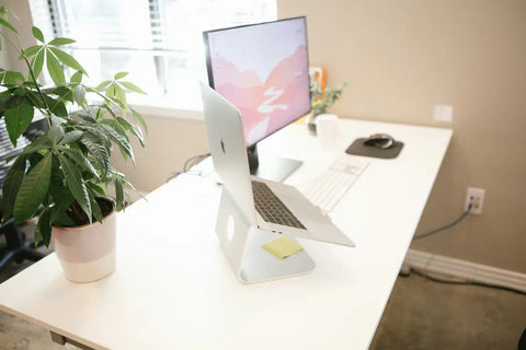 Ergonomic desk setup to help focus on homework