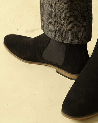 Black chelsea boots mens 3 - High doses of elegance and style