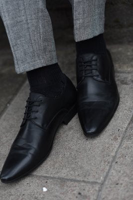 Peaky Blinders shoes 1 - an important component