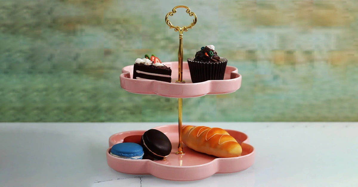 tiered cake stand