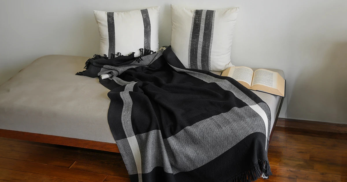 Black Woolen Throws for Sofa