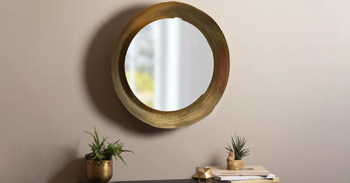 mirror with light