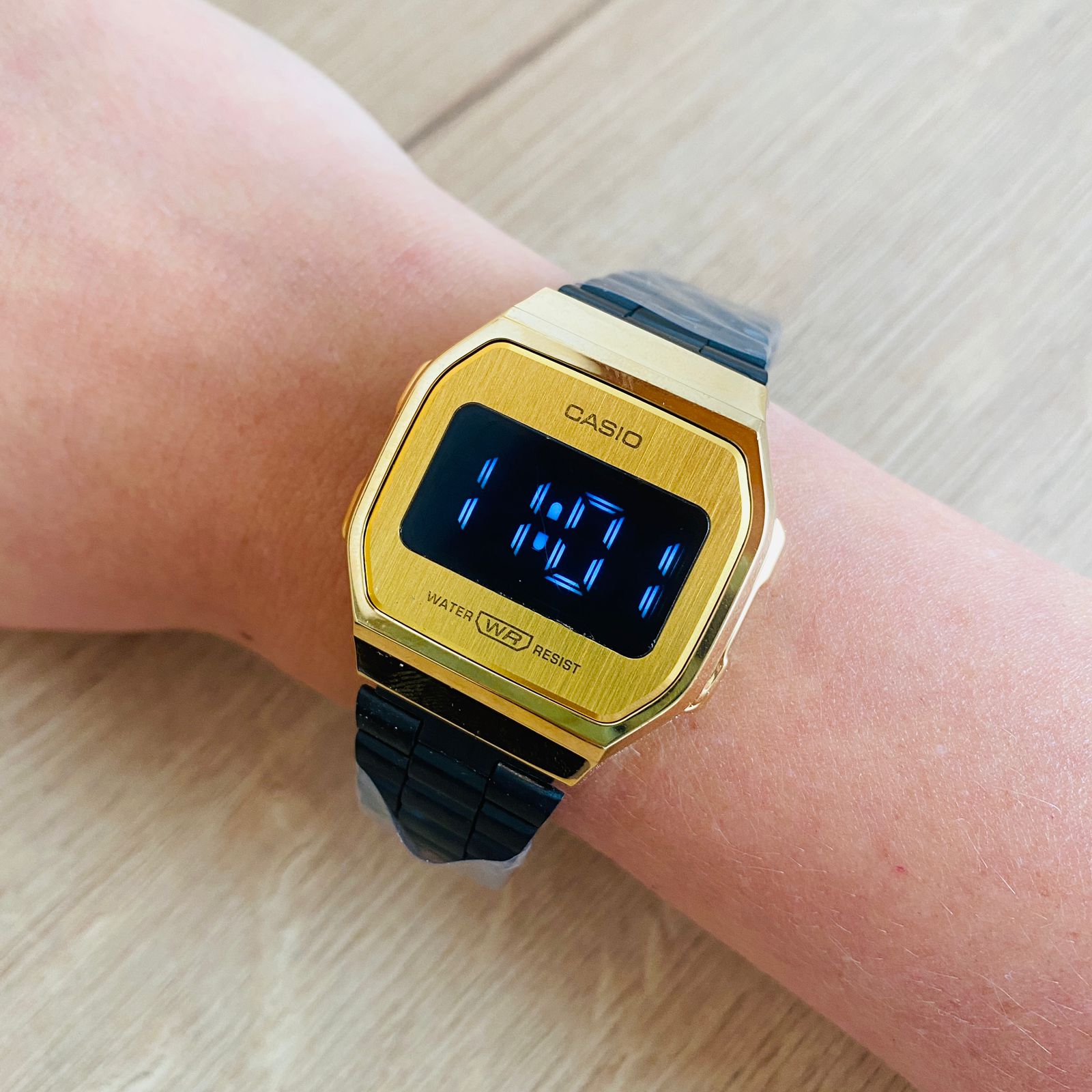 Casio Touch Negro/Dorado aleskha