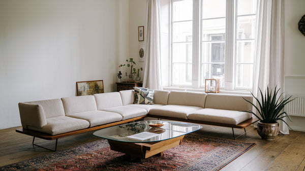 Visita nuestra página, con opciones de arte, decoración y precios para tu espacio