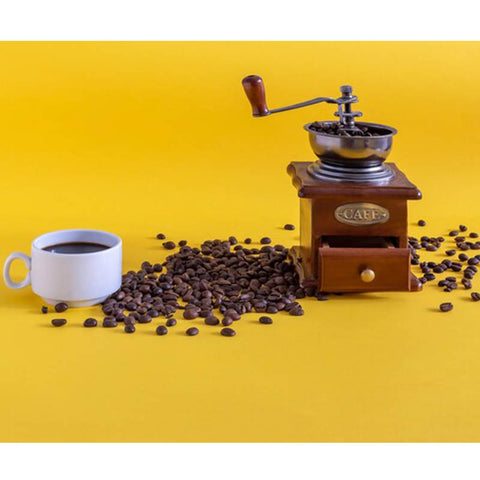 Retro Kaffeemühle us Metall mit Holzkiste und Schublade