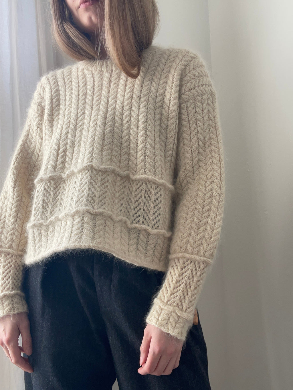 sarang sweater (english) – AEGYOKNIT