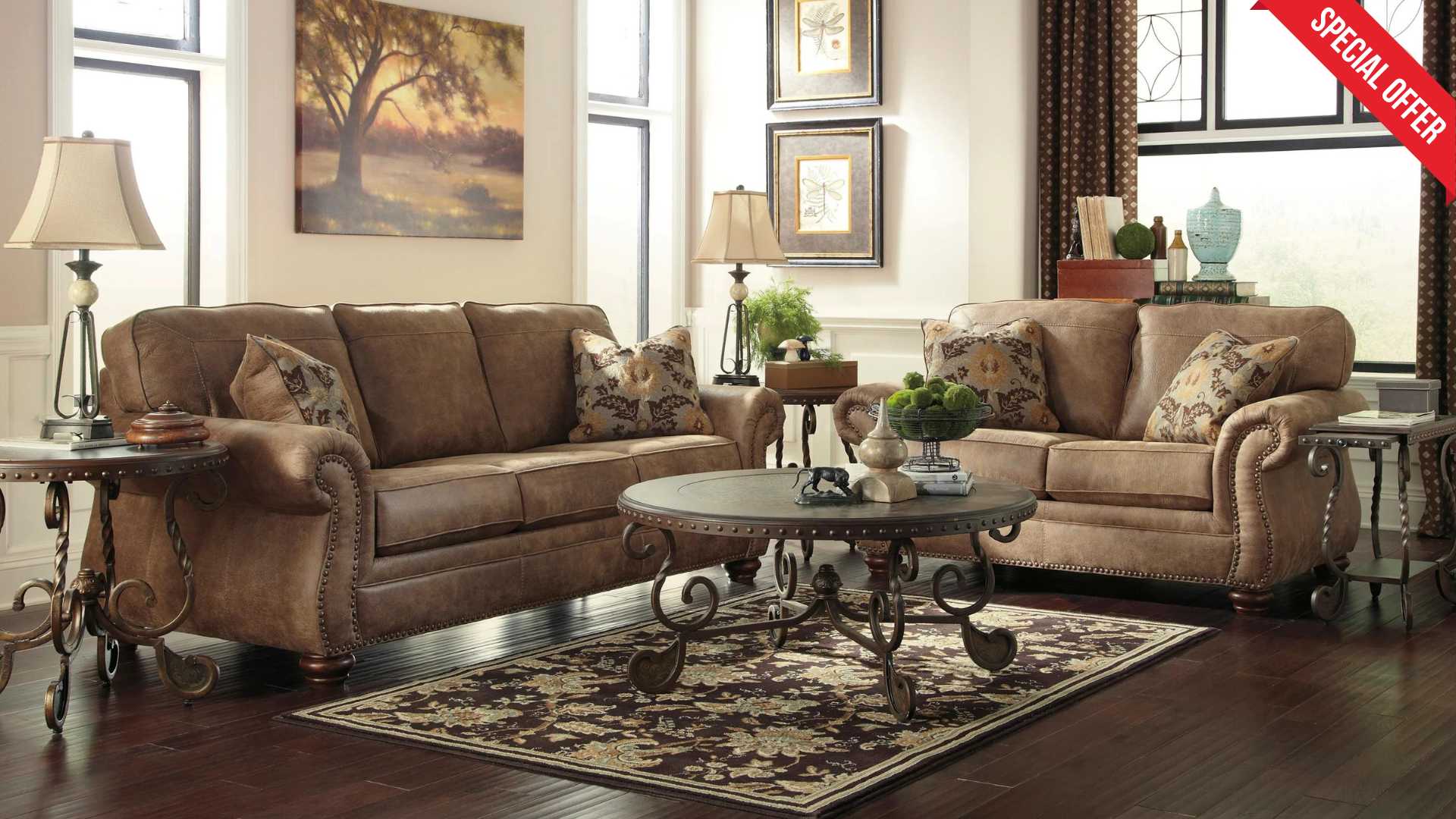 Larkinhurst Living Room Set