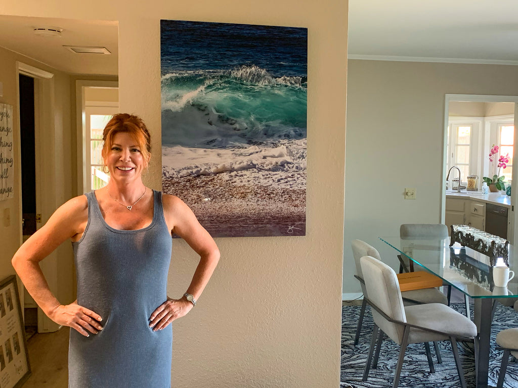 Congratulations to Lisa Walsh of Newport Beach who has won Breck’s Wave Center Cut at 24 in. x 36 in. from the Breck's Wave Collection.