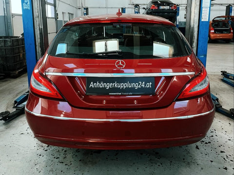 Nachrüstung einer abnehmbaren Anhängerkupplung an dem MERCEDES-BENZ CLS Shooting Brake