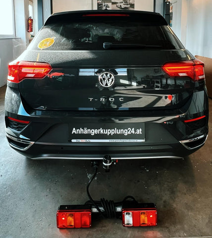 Nachrüstung einer abnehmbaren Westfalia Anhängerkupplung am VW T-ROC