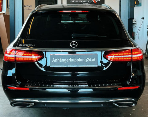 Nachrüstung einer abnehmbaren ORIS Anhängerkupplung an der MERCEDES-BENZ E-KLASSE T-Model