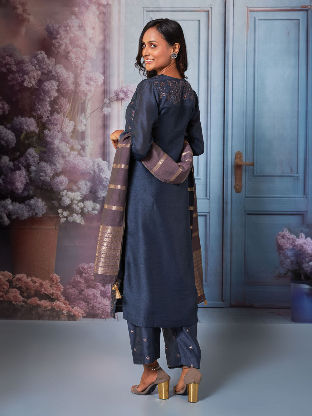 Buy Peach Self Design Silk Blend Straight Kurta With Dupatta Online at  Rs.4239