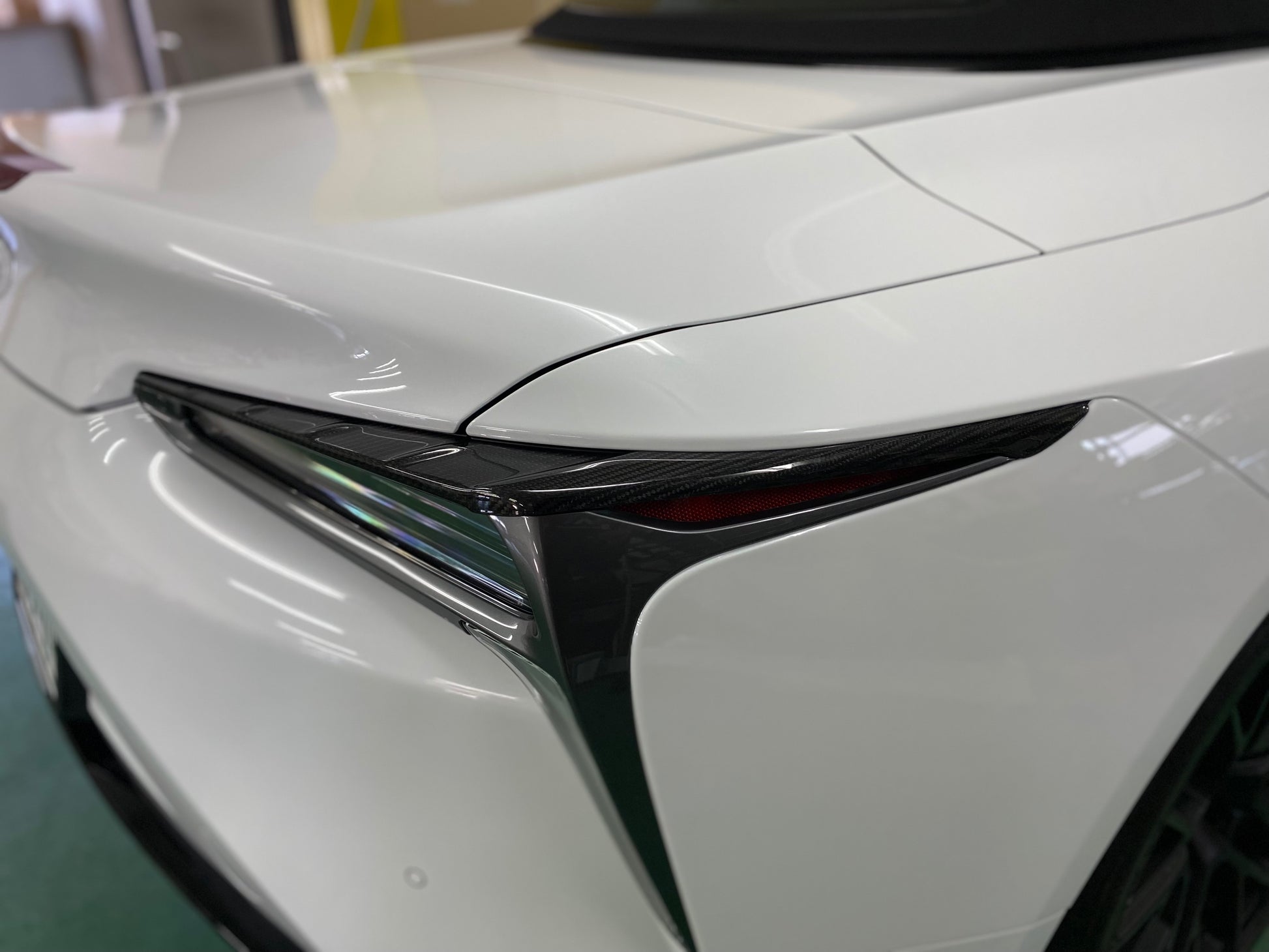 LC500 テールランプレンズカバー