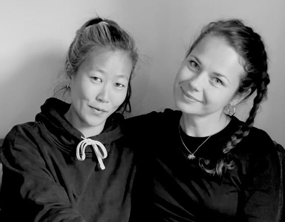 Alana Zubritz (rechts) und Ina Choi-Nathan