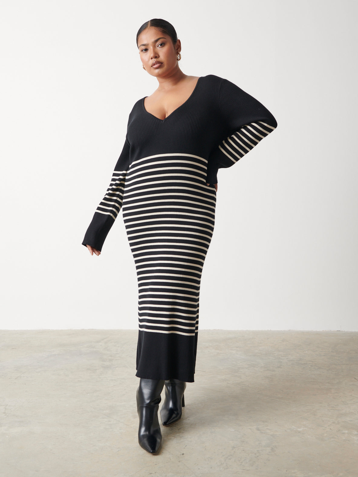 Vanessa Stripped Knit Dress Curve - Black and White Stripe, XL