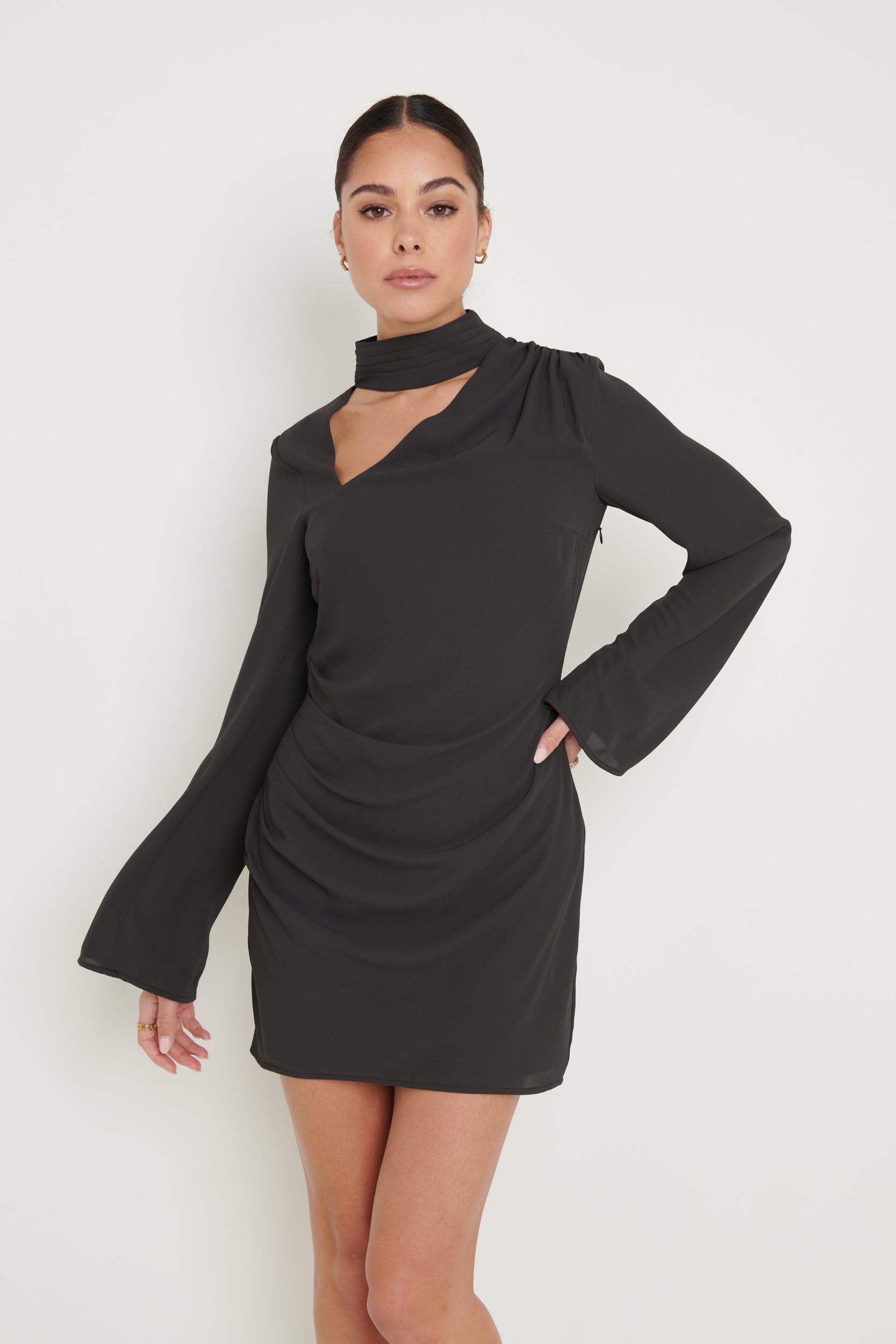 Ninetta Backless Cowl Mini Dress - Black – Pretty Lavish