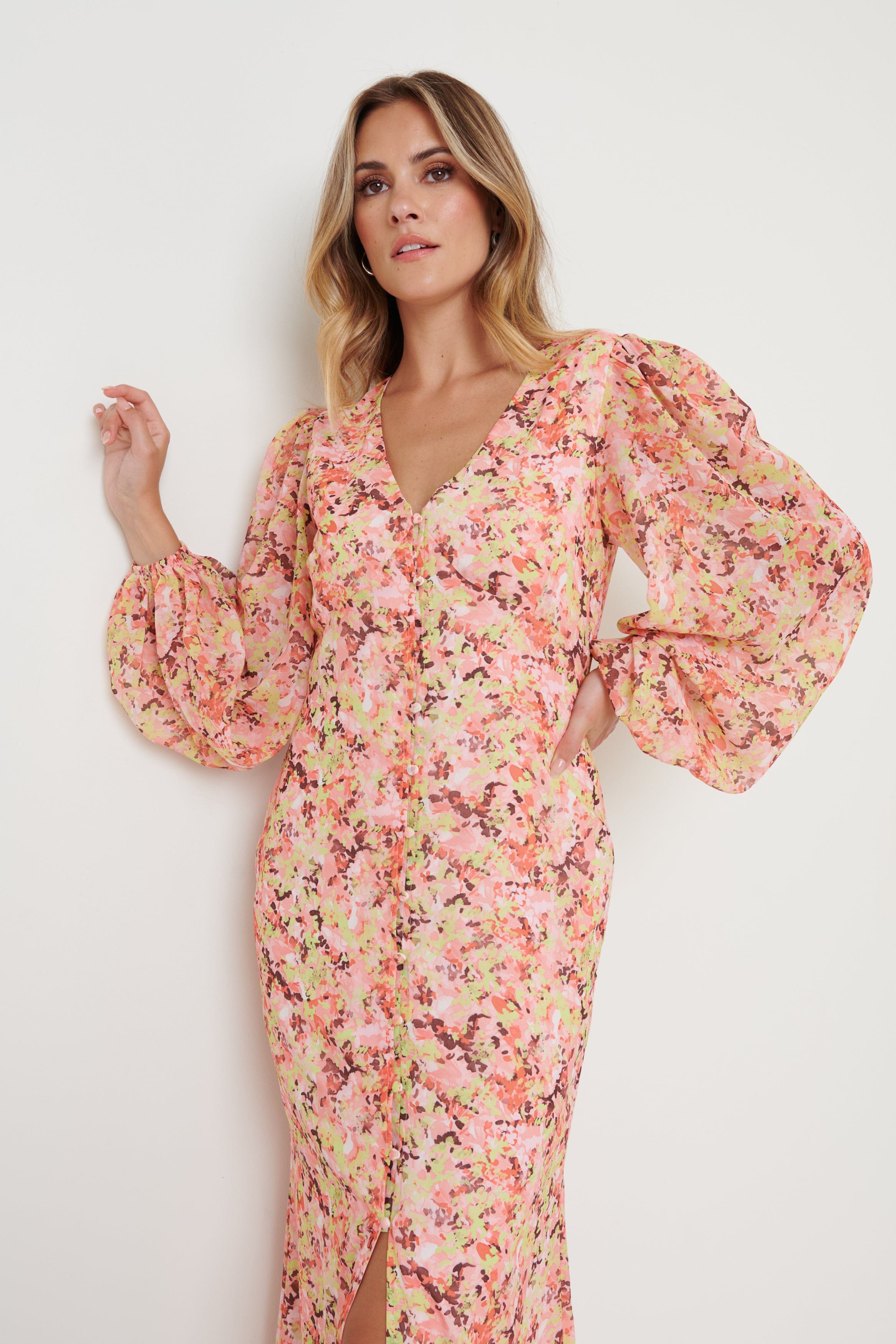 Naya Midaxi Dress - Orange and Pink Floral – Pretty Lavish