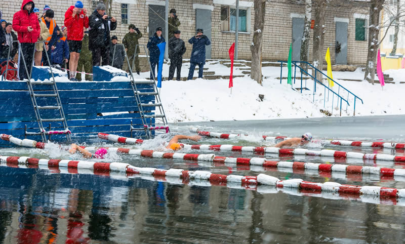 Competitive Ice Swimming