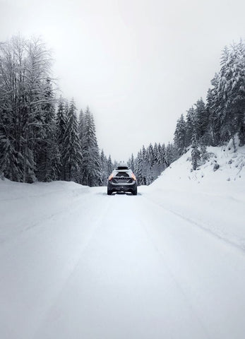 how to drive in snow