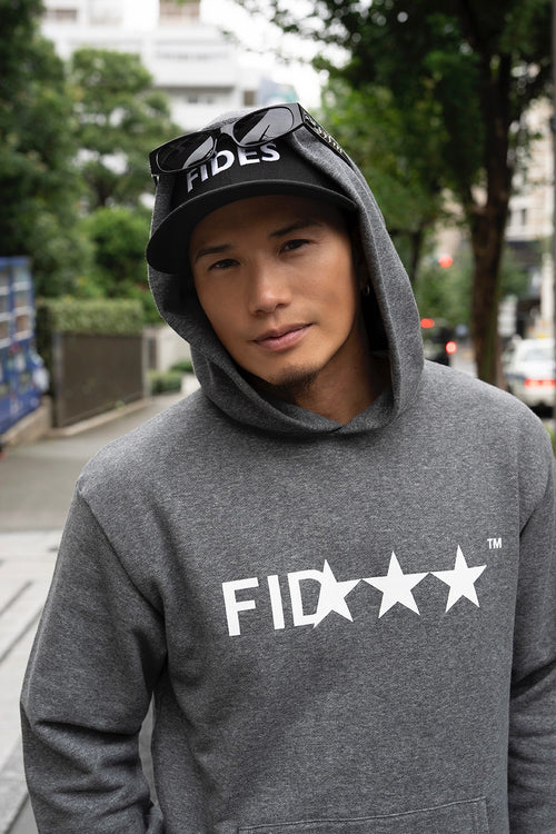 フィデス FIDES グレーTシャツ（美品） | monsterdog.com.br